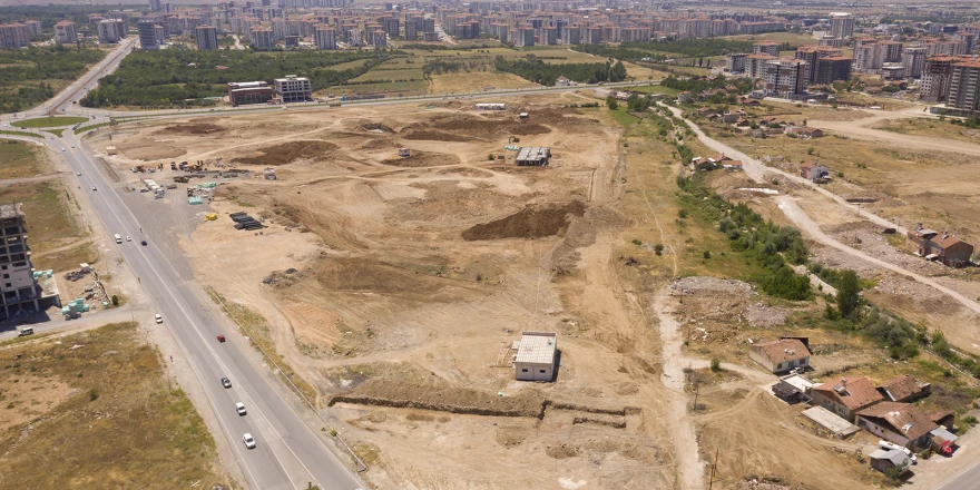 100. Yıl Kent Parkı’nda çalışmalar yoğun bir şekilde devam ediyor “100. YIL PARKI MALATYA İÇİN ÇOK BÜYÜK BİR KAZANIMDIR”
