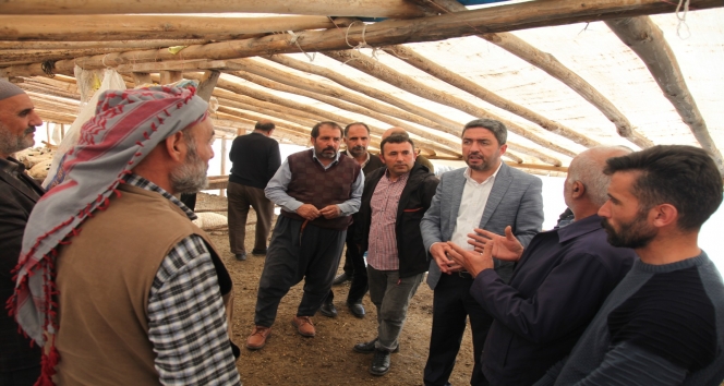 CHP İl Başkanı Kiraz, mağdur üreticiyi ziyaret etti