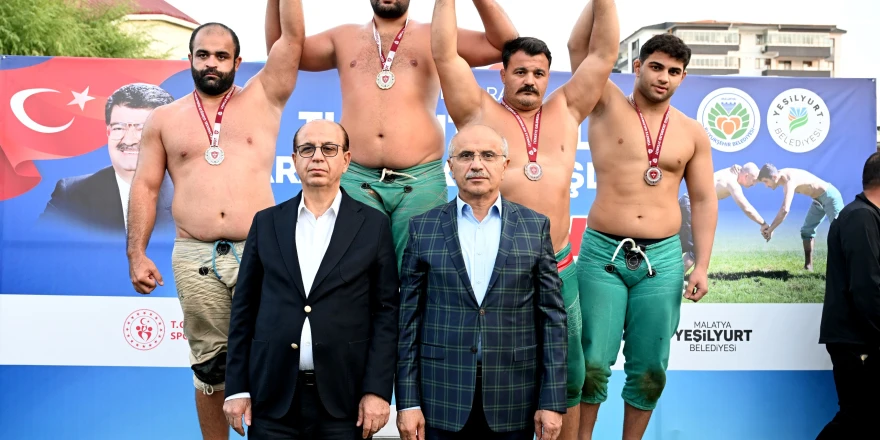 20. Uluslararası Turgut Özal Karakucak Güreşleri Büyük Çekişmelere Sahne Oldu