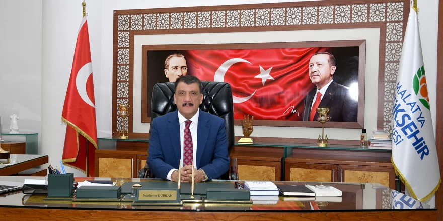 29 Ekim Cumhuriyet Bayramı nedeniyle bir mesaj yayınlayan Başkan Gürkan