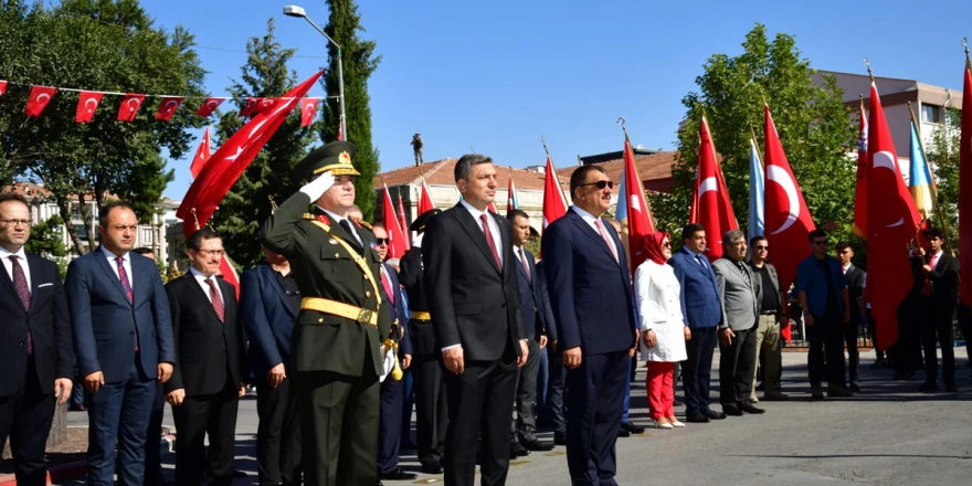 30 Ağustos Zafer Bayramı ve Türk Silahlı Kuvvetleri Günü 100'üncü Yıl Dönümü Coşkuyla Kutlandı