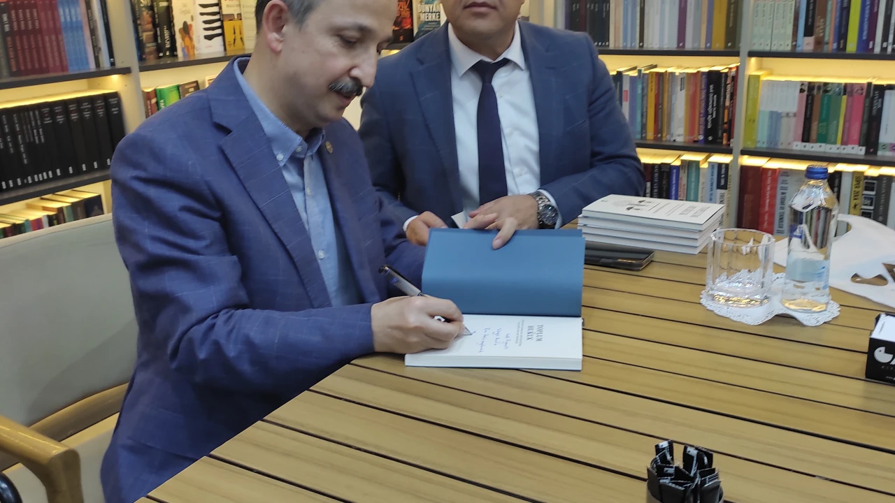 30 Yıllık Hukuk Birikimi Kitapla Taçlandı: “Toplum ve Hukuk” 3. Baskıya Ulaştı