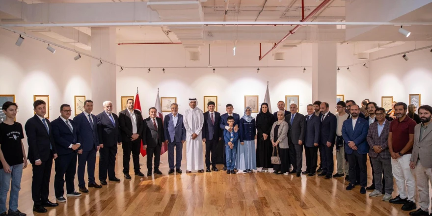 Âdil-i Mutlak Hat Eserleri Sergisi Katar’a Taşındı
