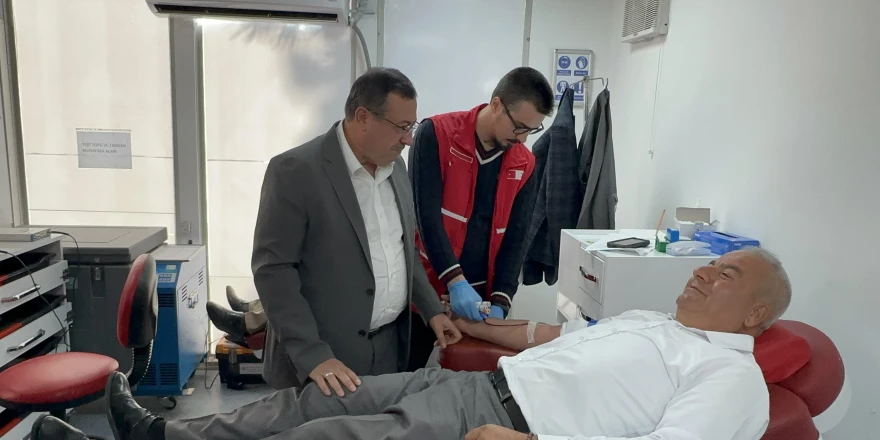 Ak Parti Malatya’dan Kızılay Haftasına Anlamlı Destek