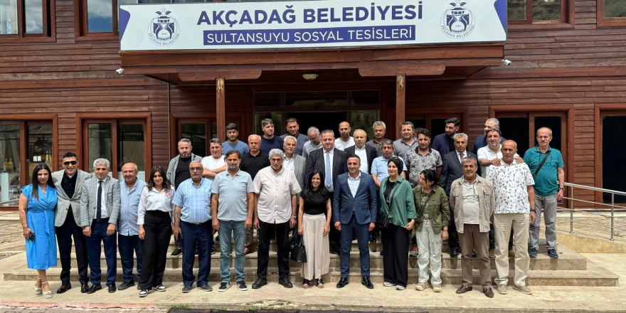 Akçadağ’da Mevsimlik İşçilere Konforlu Konaklama Alanı Oluşturuluyor