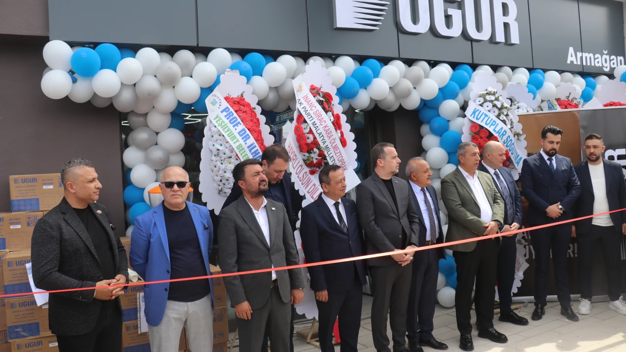 Akpınar Çarşısı’nda Yeniden Canlanma: Uğur Derin Dondurucu Şubesi Açıldı