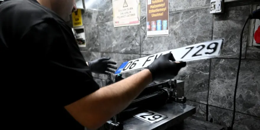 APP Plaka Denetimleri Sonrası Plaka Değişim Merkezlerinde Yoğunluk