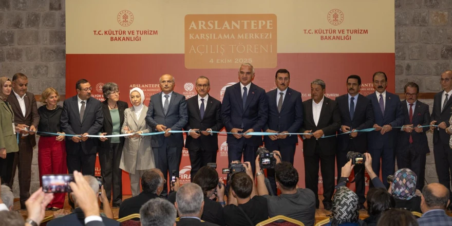 Arslantepe Karşılama Merkezi ve "Arslantepe' nin Işığında " Sergisi  Açıldı