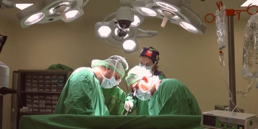 Avrupa’nın Zirvesinde, Dünyada İkinci: Turgut Özal Tıp Merkezi Karaciğer Naklinde Rekor Kırıyor