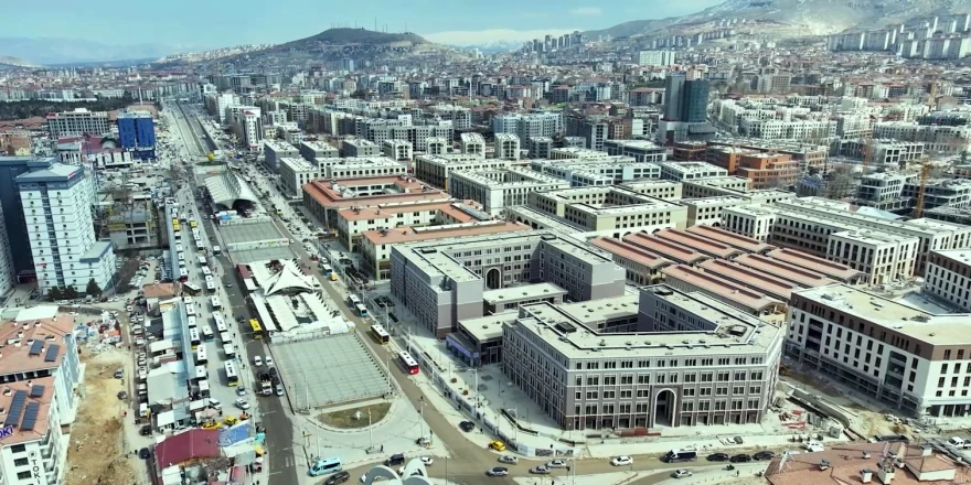 Babacan’dan çarşı merkezi için teslim takvimi açıklaması