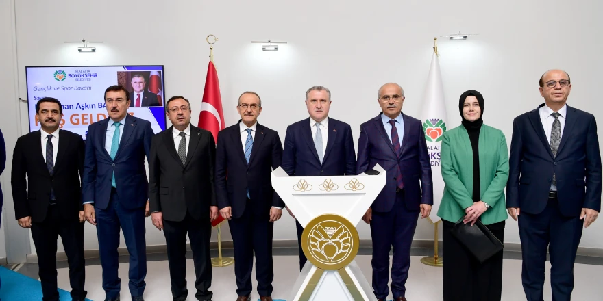 Bakan Bak’tan Büyükşehir Belediyesi’ne Ziyaret