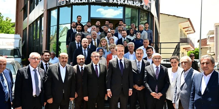 Bakan Bayraktar, AK Parti Malatya Teşkilatıyla Altyapı Sorunlarını Değerlendirdi