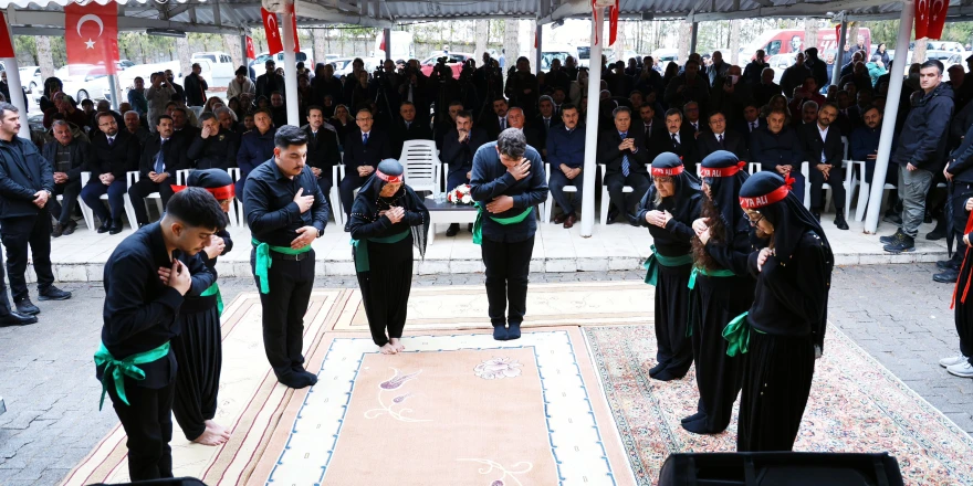 Bakan Tekin: Yeni Müfredatta Alevilik ve Bektaşilikde Yer Alacak