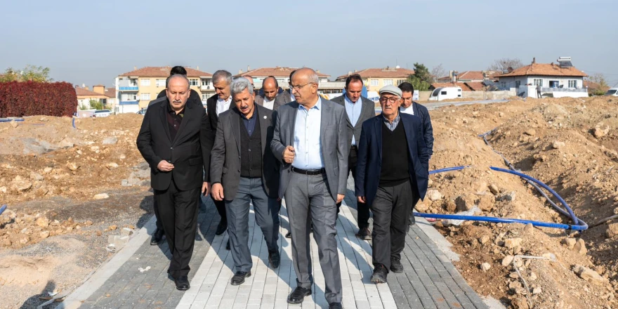 Başharık Mahallesinde Gençlik Merkezi ve Spor Sahaları Hızla Yükseliyor