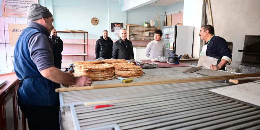 Başkan Çınar, Konteyner Çarşılar İle İşyerlerini Ziyaret Ederek Esnafların Taleplerini Dinledi