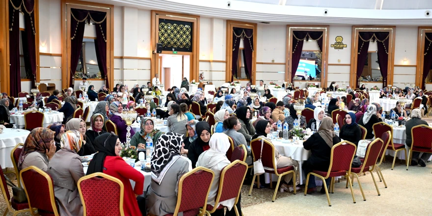 Başkan Er: Annelik, Sonsuz Bir Fedakârlık Denizidir, Her Dalgası Çocuğunun Geleceğine Adanmış Bir Özveridir