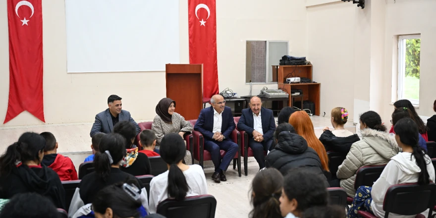 Başkan Er Çocukların Bayram Sevincine Ortak Oldu