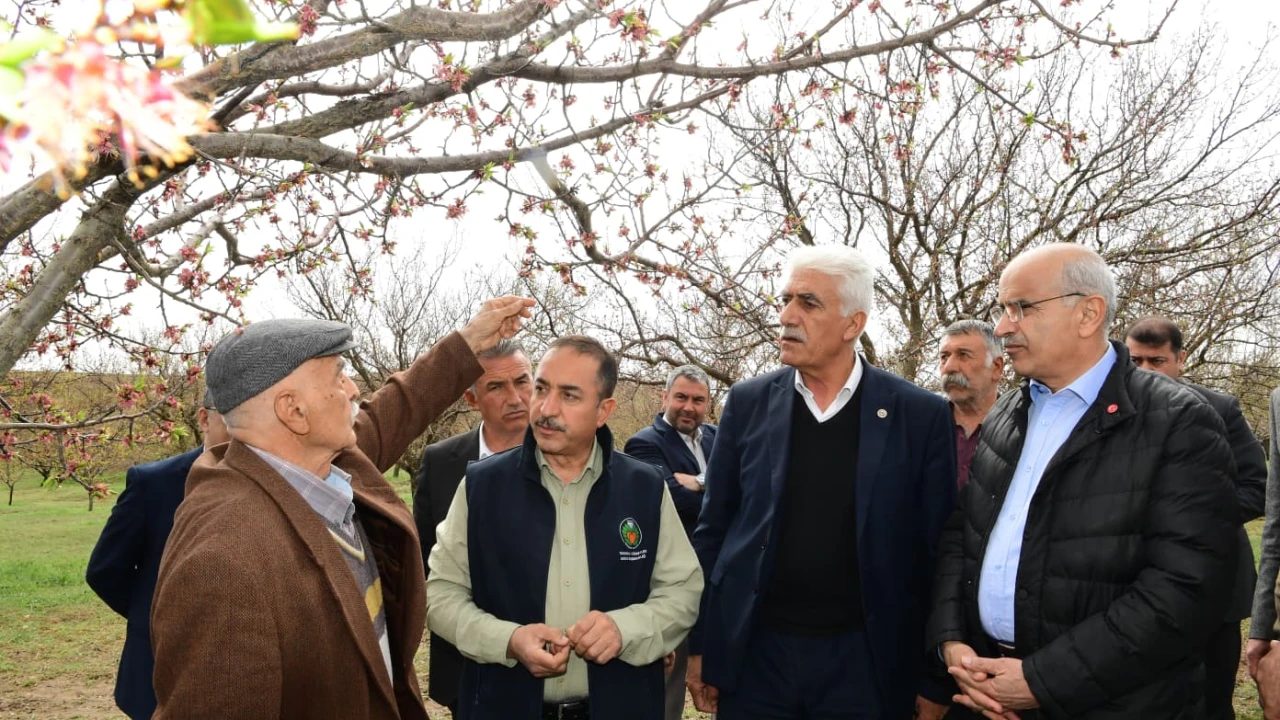 Başkan Er, Dolu Afetinden Zarar Gören İlçeleri Ziyaret Etti