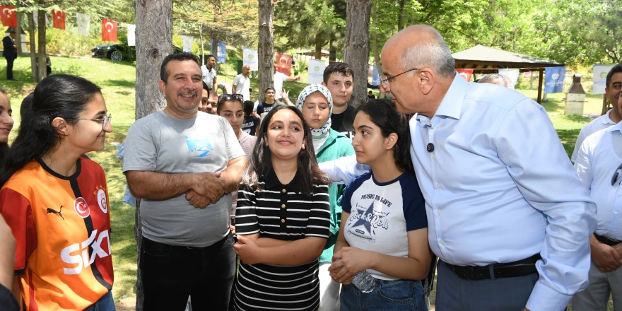 Başkan Er Lgs Öncesi Öğrencilerle Moral Pikniğinde Buluştu