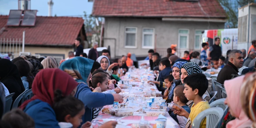 Başkan Er Melekbalalılarla İftar Sofrasında Buluştu