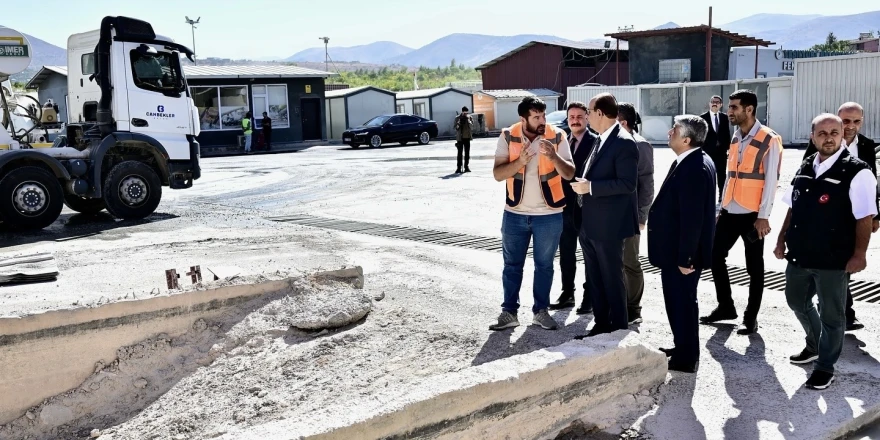 Başkan Geçit: “Beton Santrallerimiz Şehrimizin İnşasına Büyük Katkı Sunuyor”