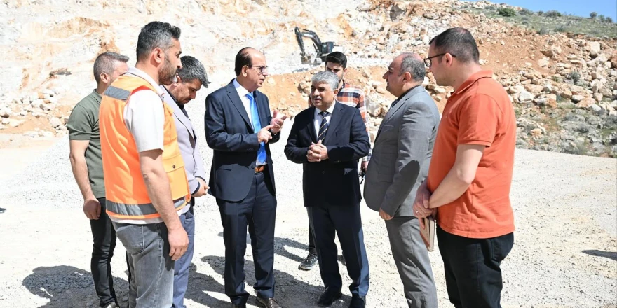 Başkan Geçit, Taş Kırma, Eleme Ve Pmt Tesislerindeki Çalışmaları İnceledi