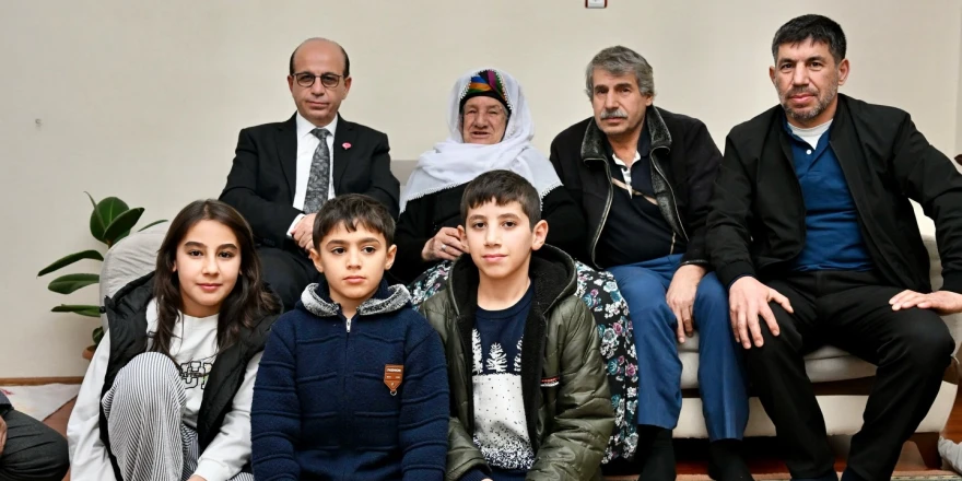 Başkan Geçit’ten Dört Kuşağın Bir Arada Yaşadığı Aileye Ziyaret!