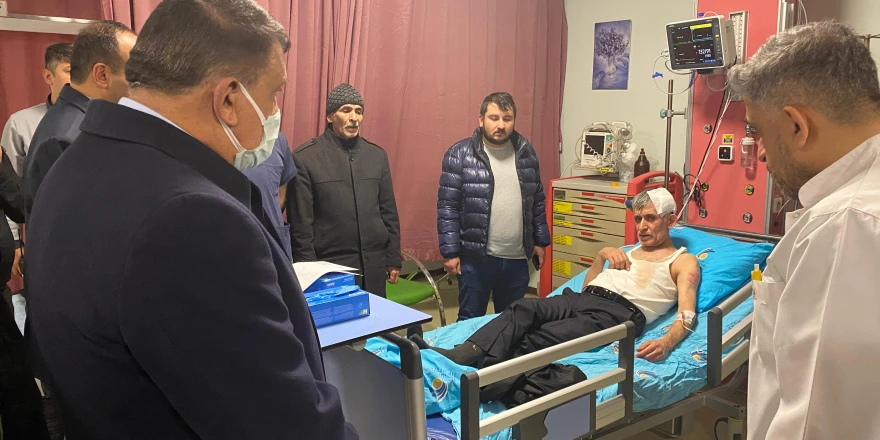 Başkan  Gürkan trafik kazasında yaralananları hastanede ziyaret etti