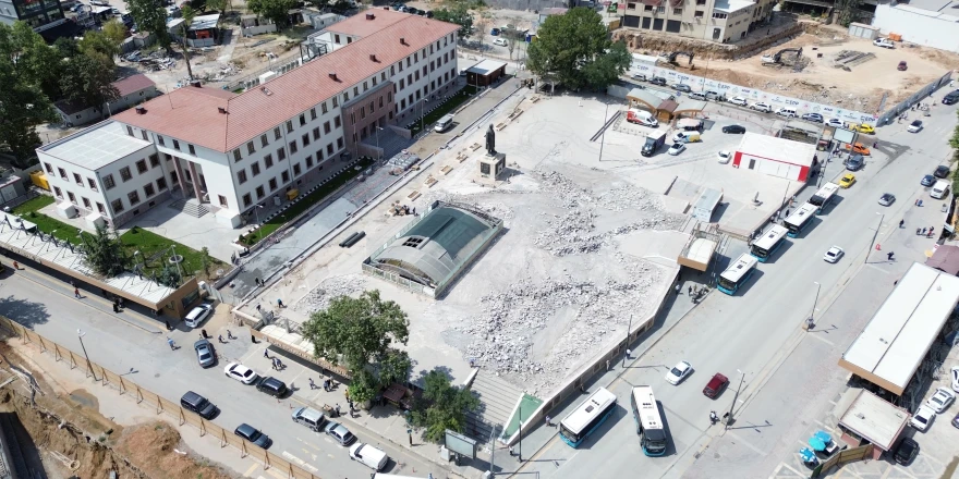 BAŞKAN TALEP ETTİ, BAKAN TALİMAT VERDİ: KAPALI ÇARŞI İÇİN İYİLEŞTİRME SÜRECİ BAŞLADI