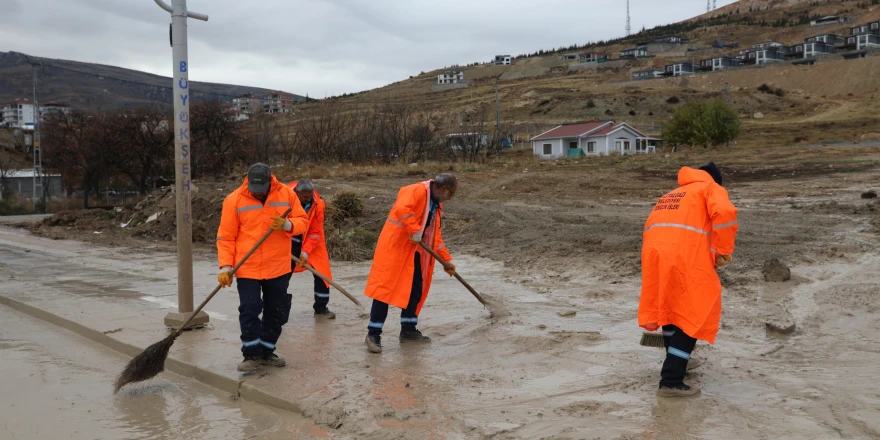 Battalgazi Belediyesi’nden Pınarbaşı Göleti Çevresinde Detaylı Temizlik
