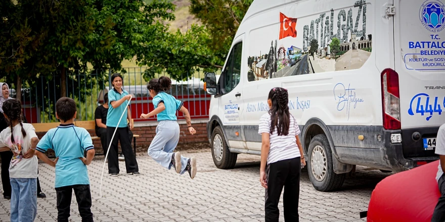Battalgazi’de Aile Yılı Şenlikleri Sürüyor