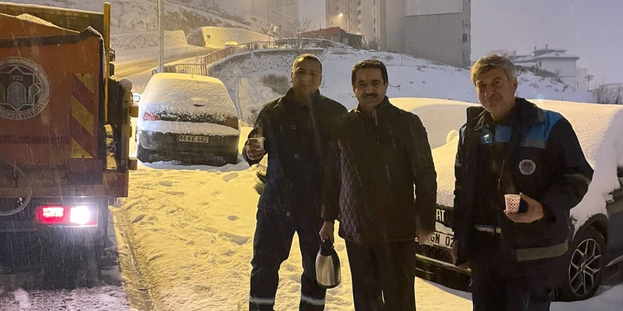 Battalgazi’de Kar Seferberliği; Yollar ve Kaldırımlar Kısa Sürede Temizlendi