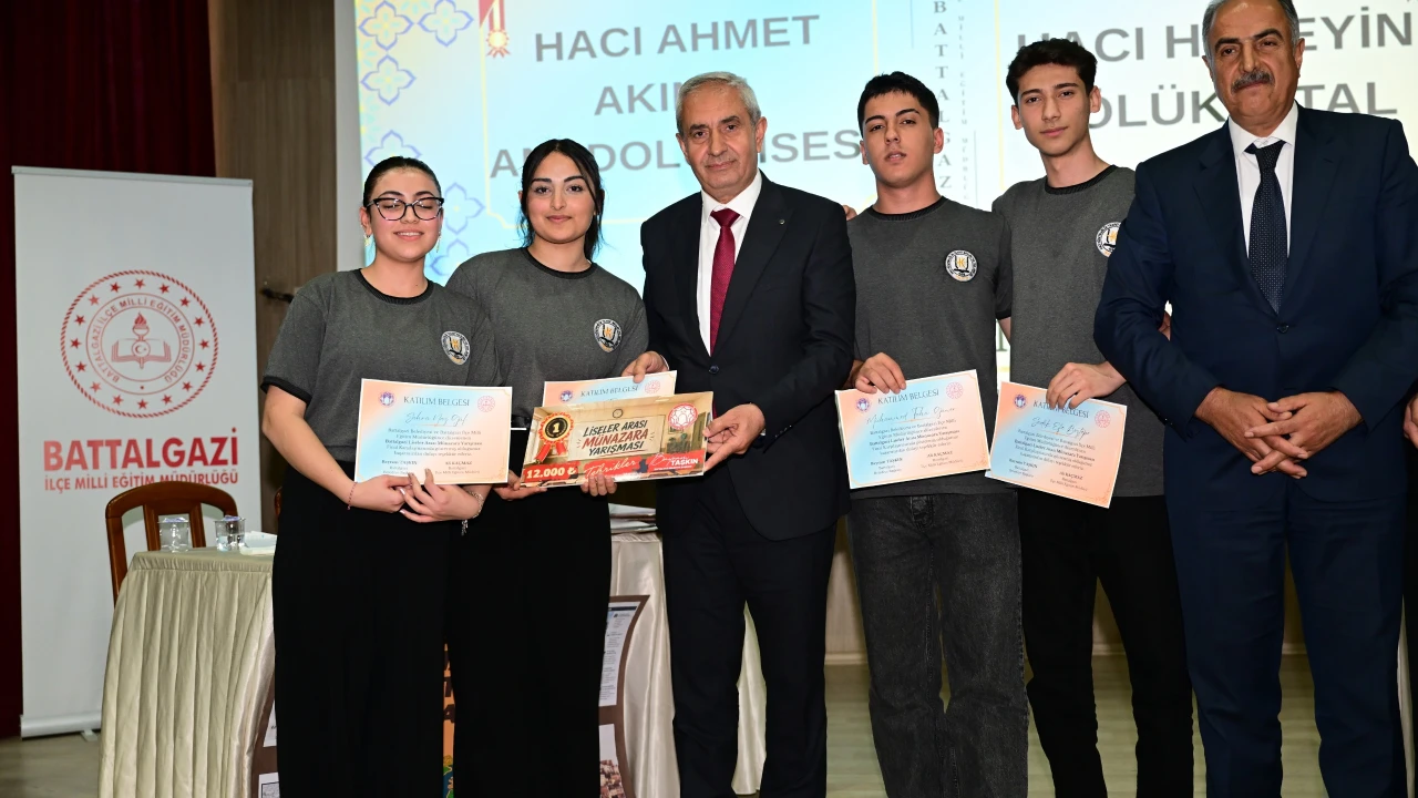 BATTALGAZİ’DE LİSELER ARASI MÜNAZARA YARIŞMASI TAMAMLANDI
