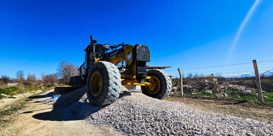 Battalgazi’de Yol Çalışmaları Sürüyor