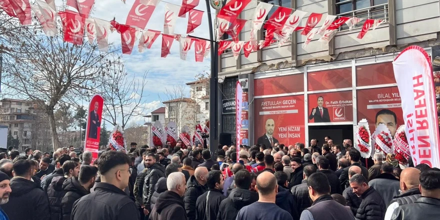 Bu hızla giderlerse kalıcı konutları 13 yılda tamamlayacaklar”