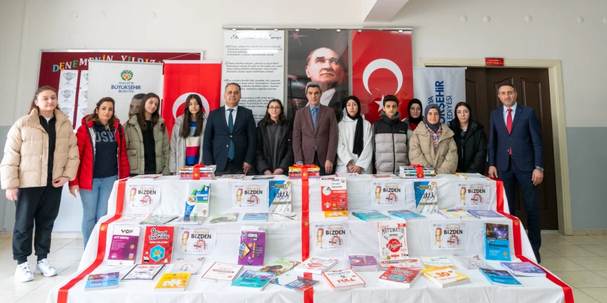 Büyükşehir Belediyesinden Lise Öğrencilerine Kaynak Kitap Desteği