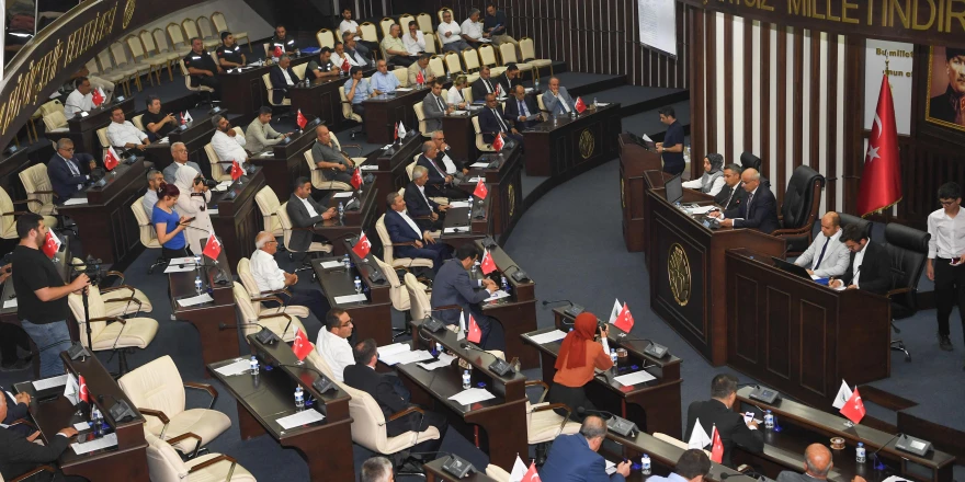 Büyükşehir Belediye Meclis Toplantısında konuşan Başkanı Sami Er;