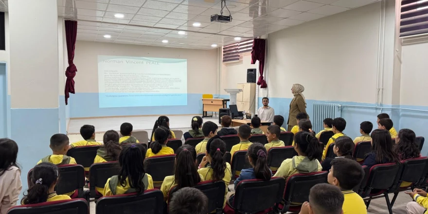 Büyükşehir Belediyesi Aile ve Okul İş Birliğiyle Eğitim Seminerleri Başlattı.
