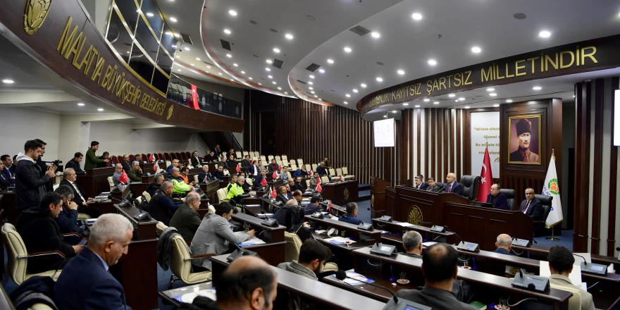 Büyükşehir Belediyesi Meclis Salonunda kış hazırlık tedbirleri sunumu yapıldı
