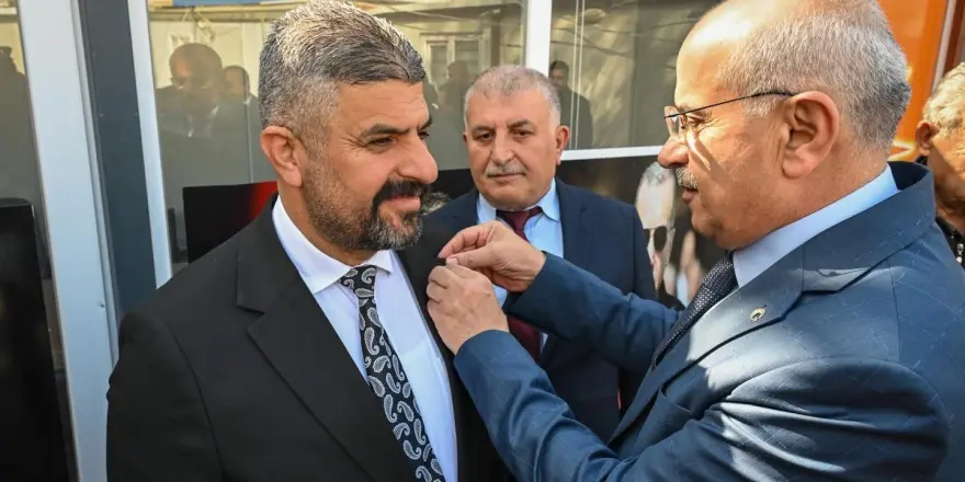 CHP’den İstifa Eden Meclis Üyesi AK Parti’ye Katıldı