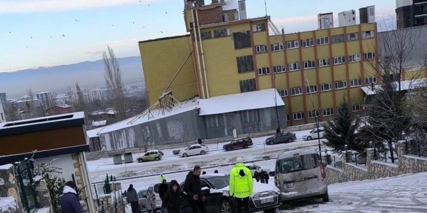 CHP'li Yıldız: “Malatya’da Kar Değil İhmal Yağdı”