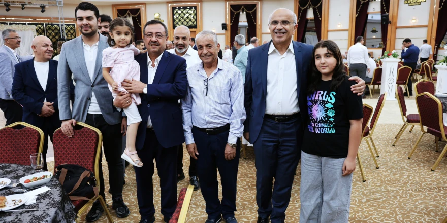 Cumhurbaşkanı Erdoğan’ın gelişi öncesi Malatya’da STK’larla istişare toplantısı düzenlendi