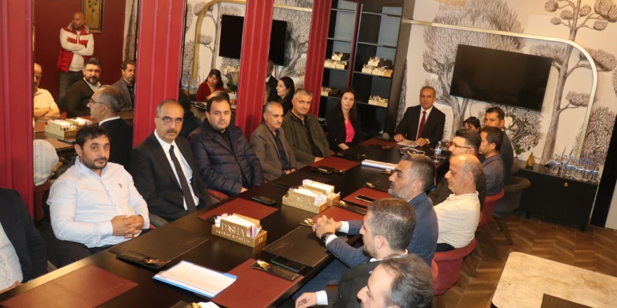 değişim ve dayanışma grubu” adaylığını açıkladı