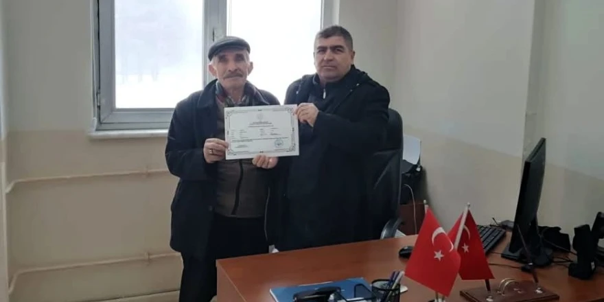 Doğanşehir’de 82 Yaşında Okuma Yazma Başarısı