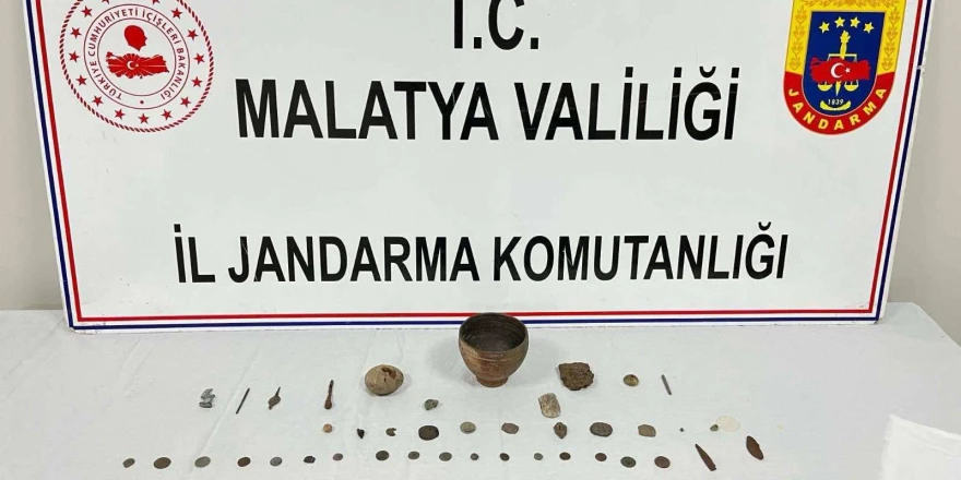 Doğanşehir’de Tarihi Eser Kaçakçılığına Darbe: 2 Şüpheli Yakalandı