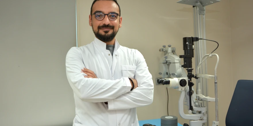 Egepol Hastaneleri Göz Hastalıkları ve Sağlığı Uzmanı Op. Dr. Emrah Mat: