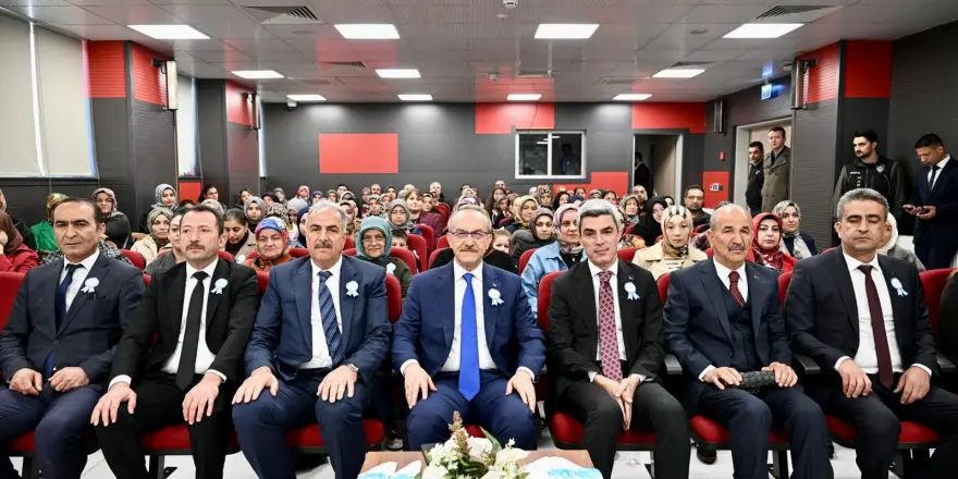 En İyi Narkotik Polisi Anne Eğitim Programı Malatya İnönü Ortaokulu’nda Gerçekleştirildi