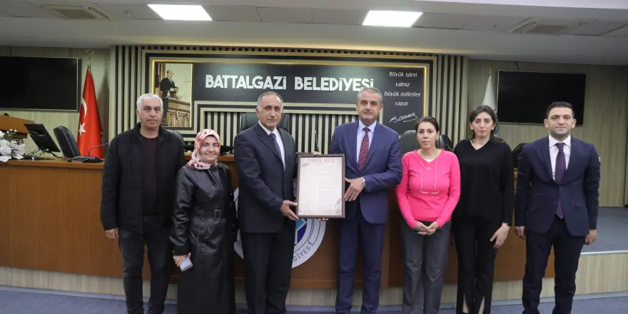 Fatih İlkokulu Öğrencileri Battalgazi Belediyesi’nde Hizmetleri İnceledi