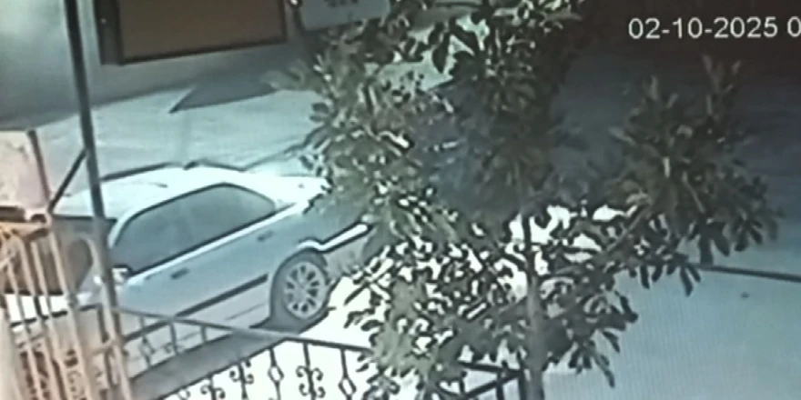 Feci kaza anı güvenlik kamerasına yansıdı