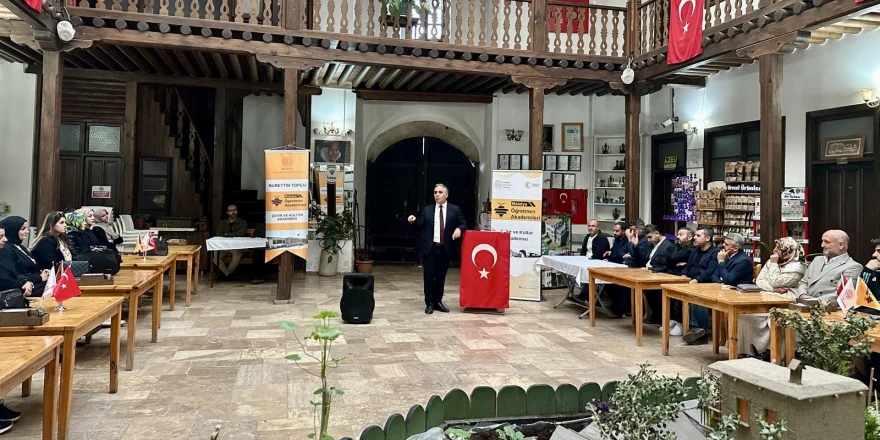 Fethi Gemuhluoğlu Arapgir’de Özel Programla Anıldı